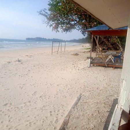 Tumombuvoi Homestay Tiga Papan Exterior photo