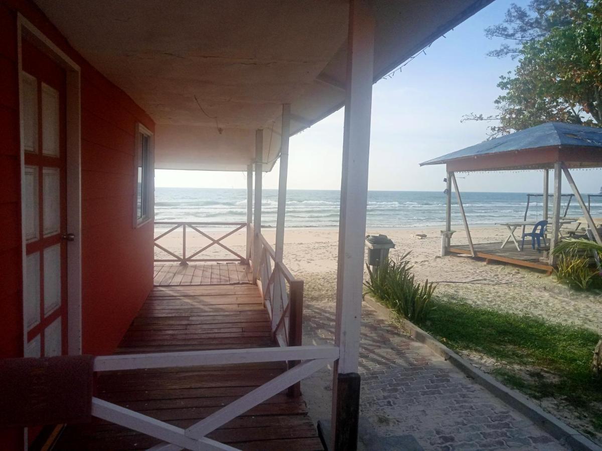 Tumombuvoi Homestay Tiga Papan Exterior photo